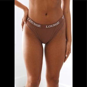LOUNGE Comfort Ribbed Thong